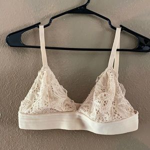 Lively lace Nude Bra / Bralette
